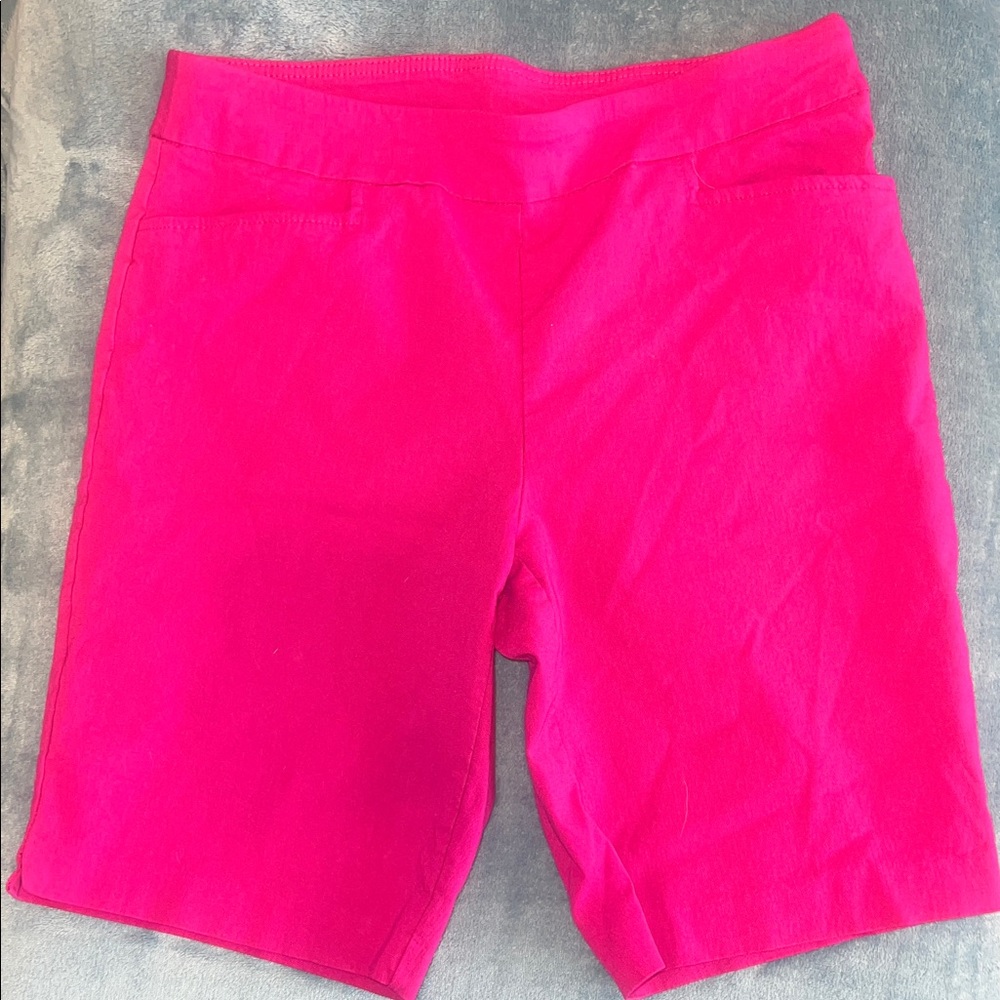 Time and Tru Pull on Women's Darker Pink Shorts